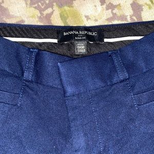 Navy blue banana republic capris work pants. 00p